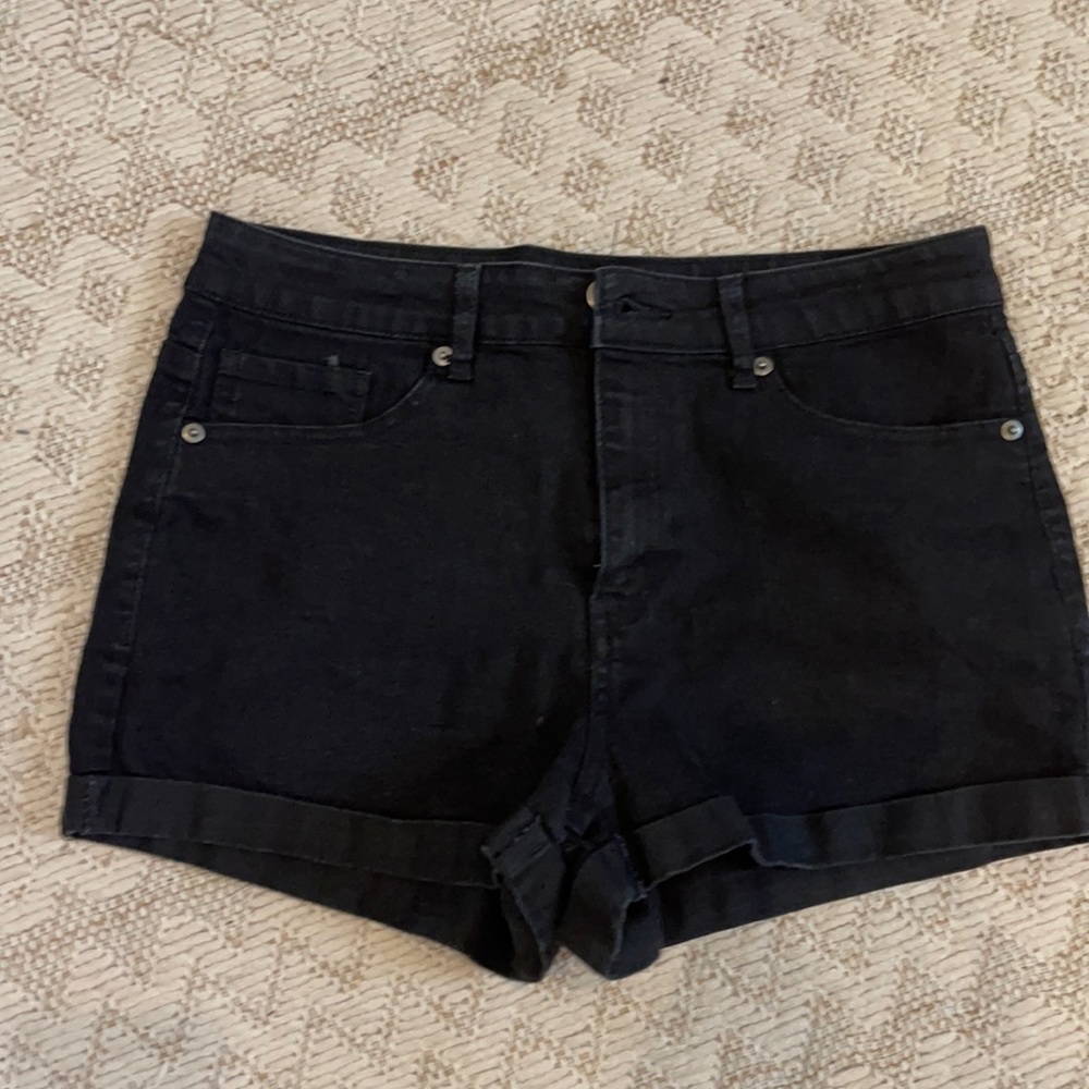 Forever 21 black Jean shorts